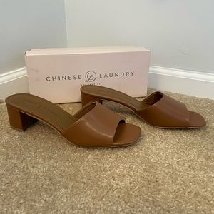 Chinese Laundry Lana Slides - camel / cognac - size 8.5 - NIB